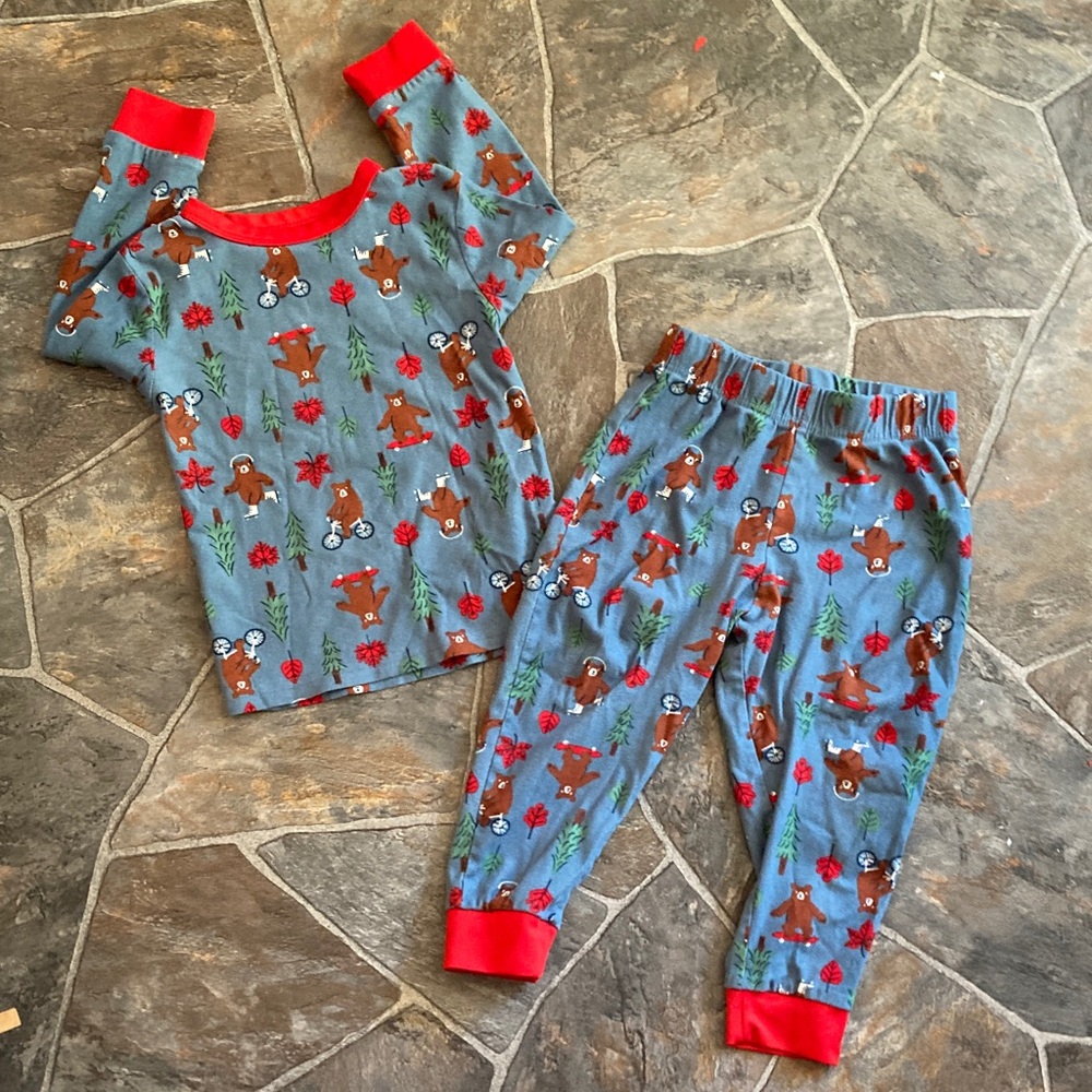 Cute Pajamas with Red and Blue Bear Print